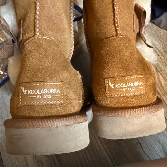 Koolaburra by UGG Suede Bow Tall Boots Victoria Chestnut SIZE US 9 - Picture 6 of 7
